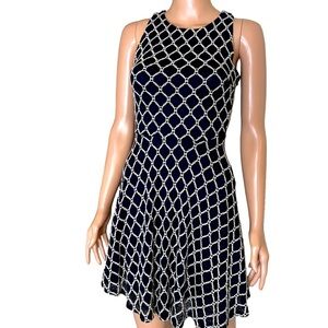 Tinley skater fit flare dress geometric black & white high neckline stretch SZ S